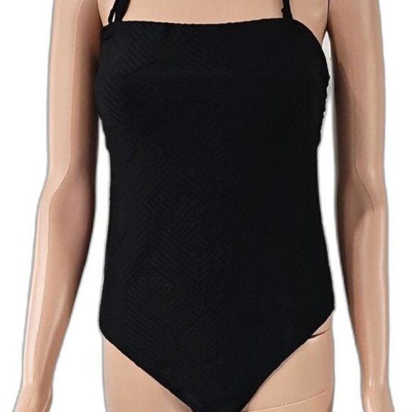 Chic Black Halter Neck One-Piece Swimsuit - Picture 1 of 6